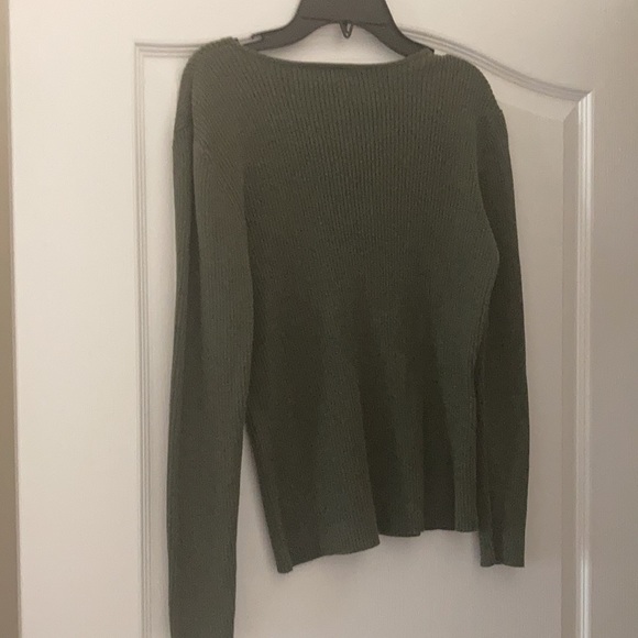 Cherokee Pullover Long Sleeve Sweater in Green Color. - Picture 3 of 3